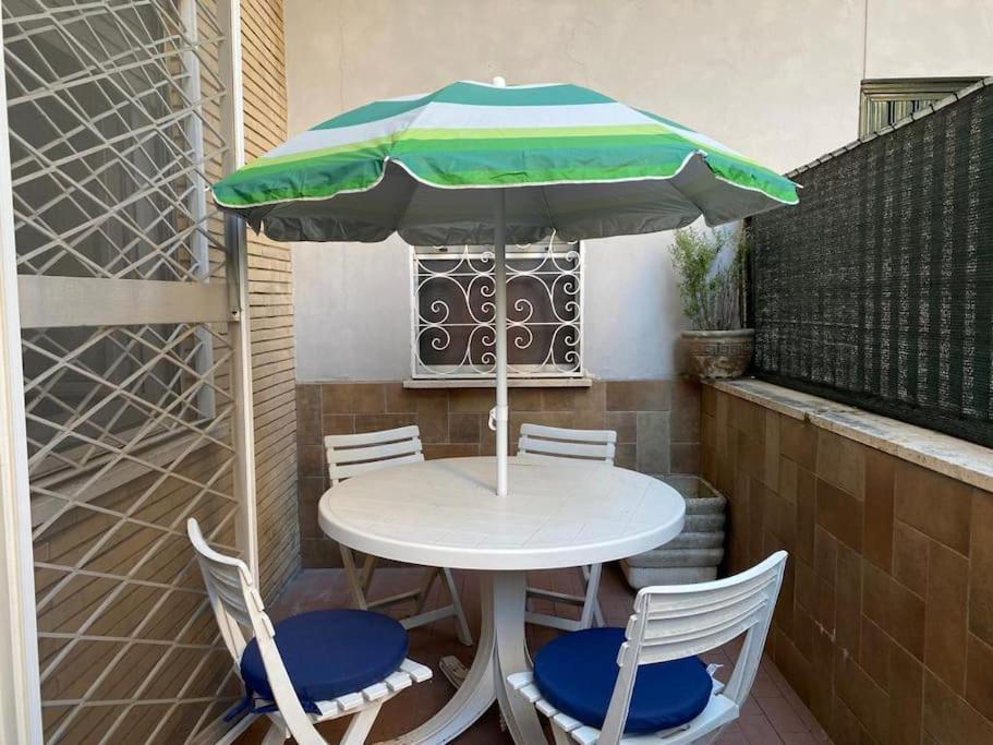 Trio Apartment Рим Екстериор снимка
